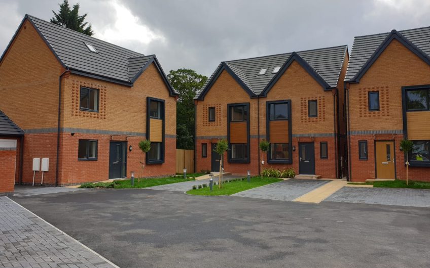 5 Bedroom Townhouse Semi Detached at Church road, Yardley, Birmingham B25 8UR