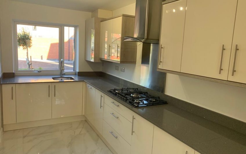 5 Bedroom Townhouse Semi Detached at Church road, Yardley, Birmingham B25 8UR
