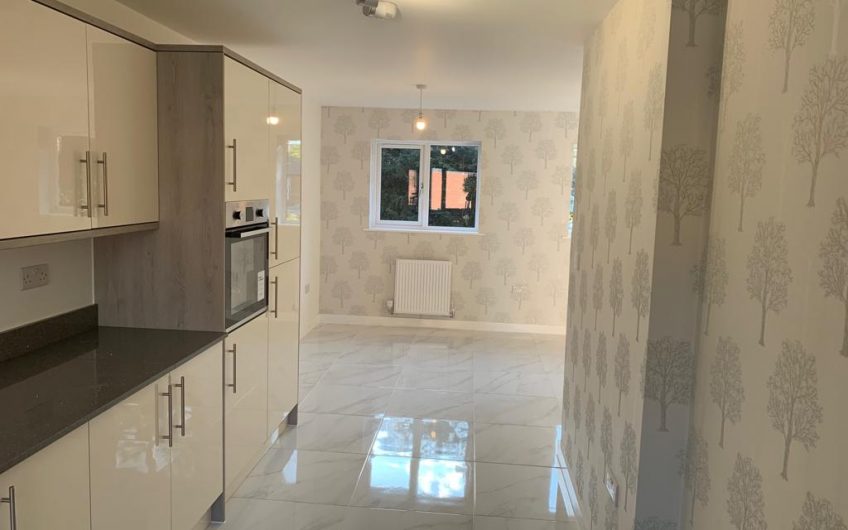 5 Bedroom Townhouse Semi Detached at Church road, Yardley, Birmingham B25 8UR