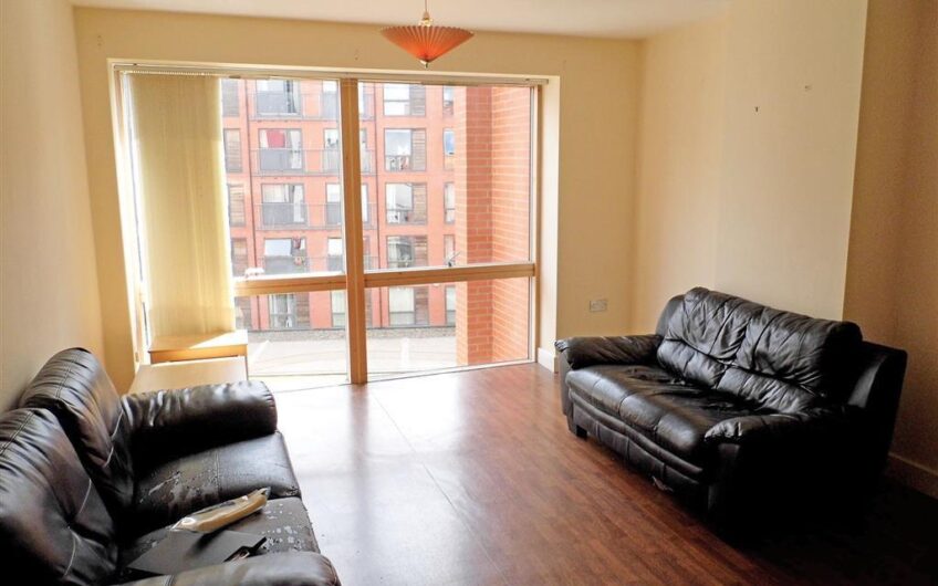 2 Bedroom City Centre Flat for sale