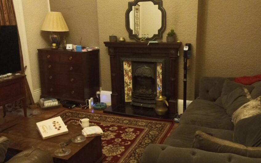 5 Bedroom House Spacious Home