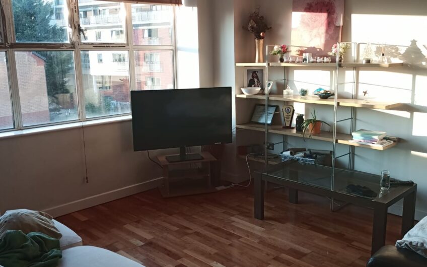 2 Bedroom Flat For Sale